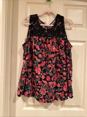 Knox Rose Black Lace Floral Camisole